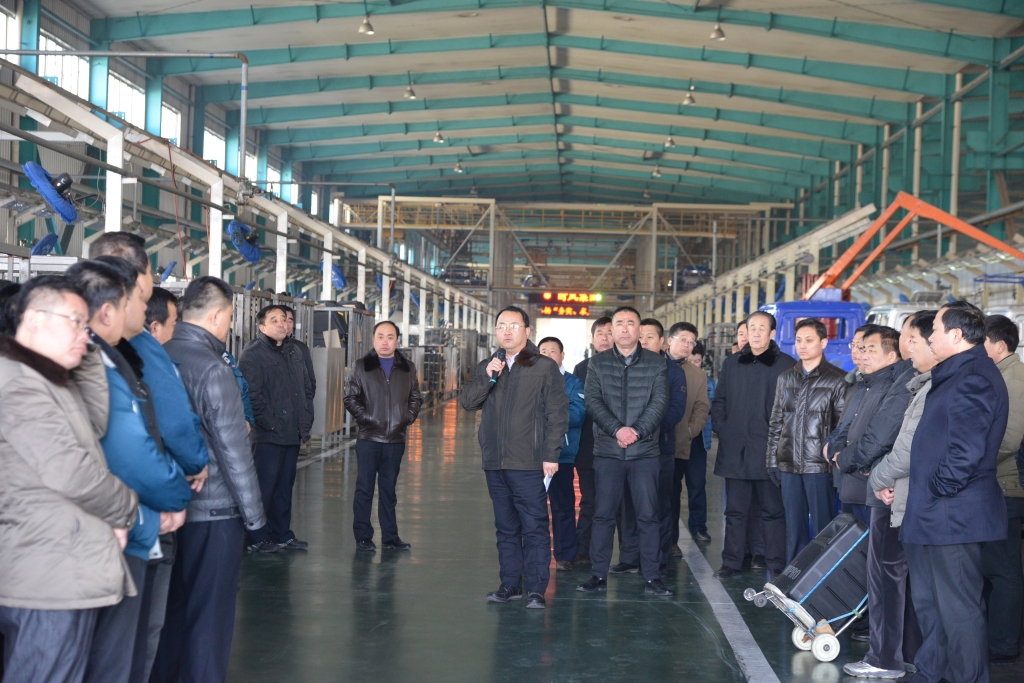 Z6尊龙凯时集团进行中层辅导干部现场观摩活动